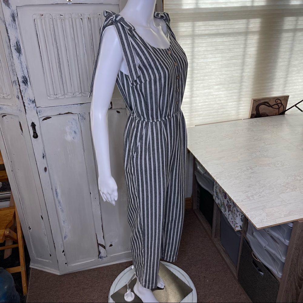Mod Ref Blue White Stripe Capri Style Jumpsuit Size Small - Picture 6 of 15